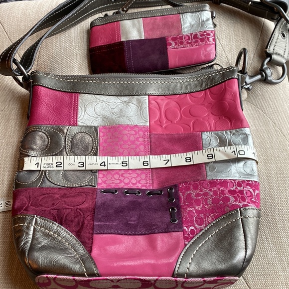 Coach Crossbody Bag with Matching Wristlet - Picture 6 of 7